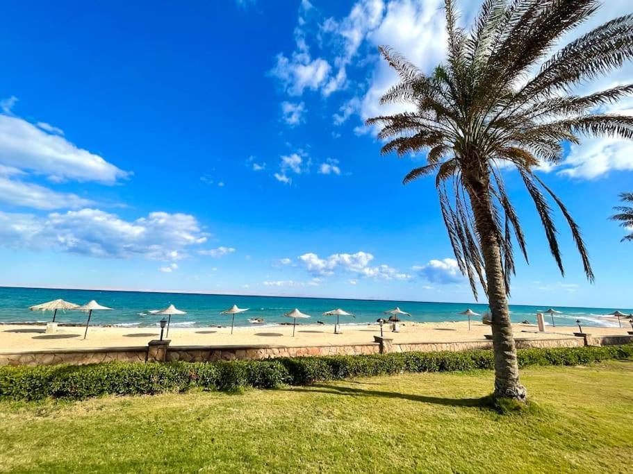 Breathtaking Luxury & Spacious Family 2-Bed 1St Row Seaview At Stella Seaview Sokhna Ajn Suchna Zewnętrze zdjęcie